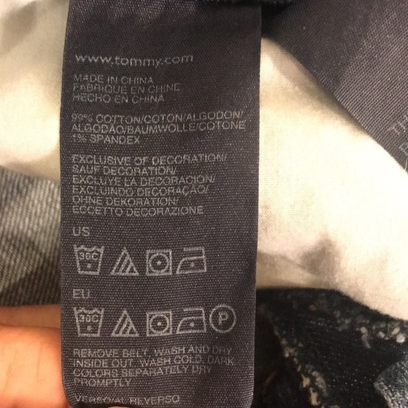 Tommy Hilfiger Denim skirt with pockets size 8 - Picture 5 of 6